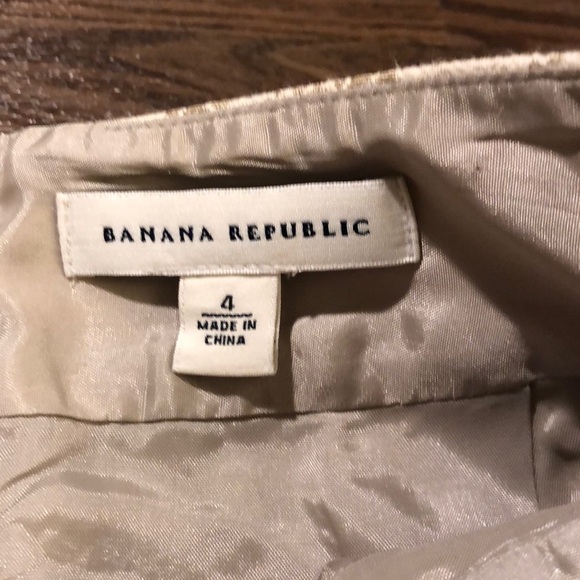 Banana Republic Floral Embroidery Pencil Skirt 4 - Picture 3 of 5